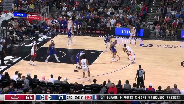 Tari Eason with a 2-pointer vs the LA Clippers