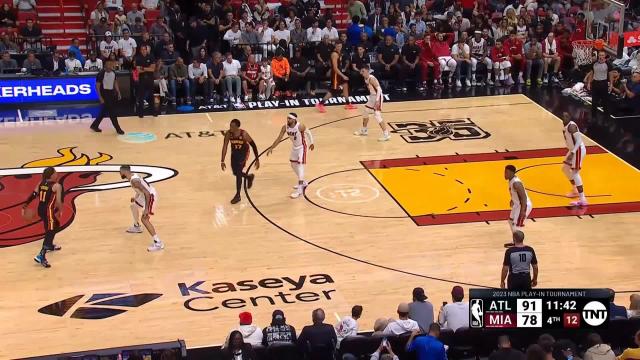 Jalen Johnson with a dunk vs the Miami Heat
