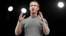 Facebook, Zuckerberg dice la sua: "Io responsabile". Il titolo intanto torna a salire