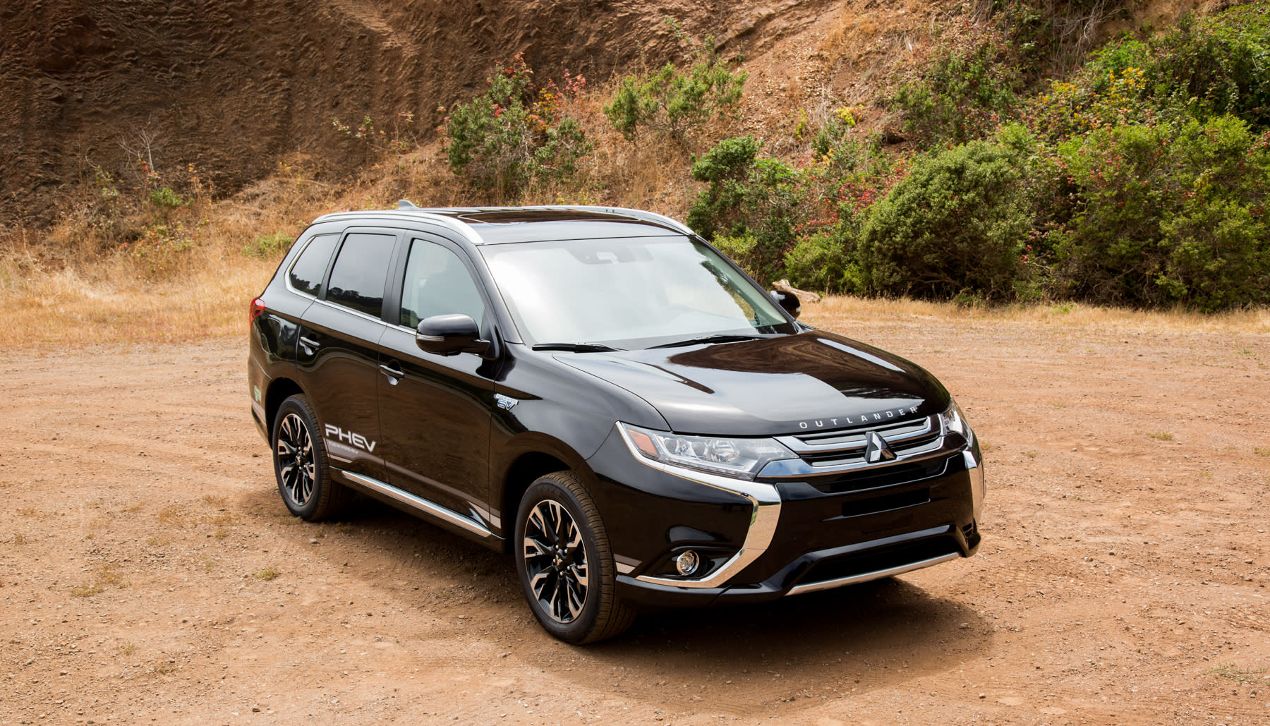 Mitsubishi’s Outlander PlugIn Hybrid is an understated