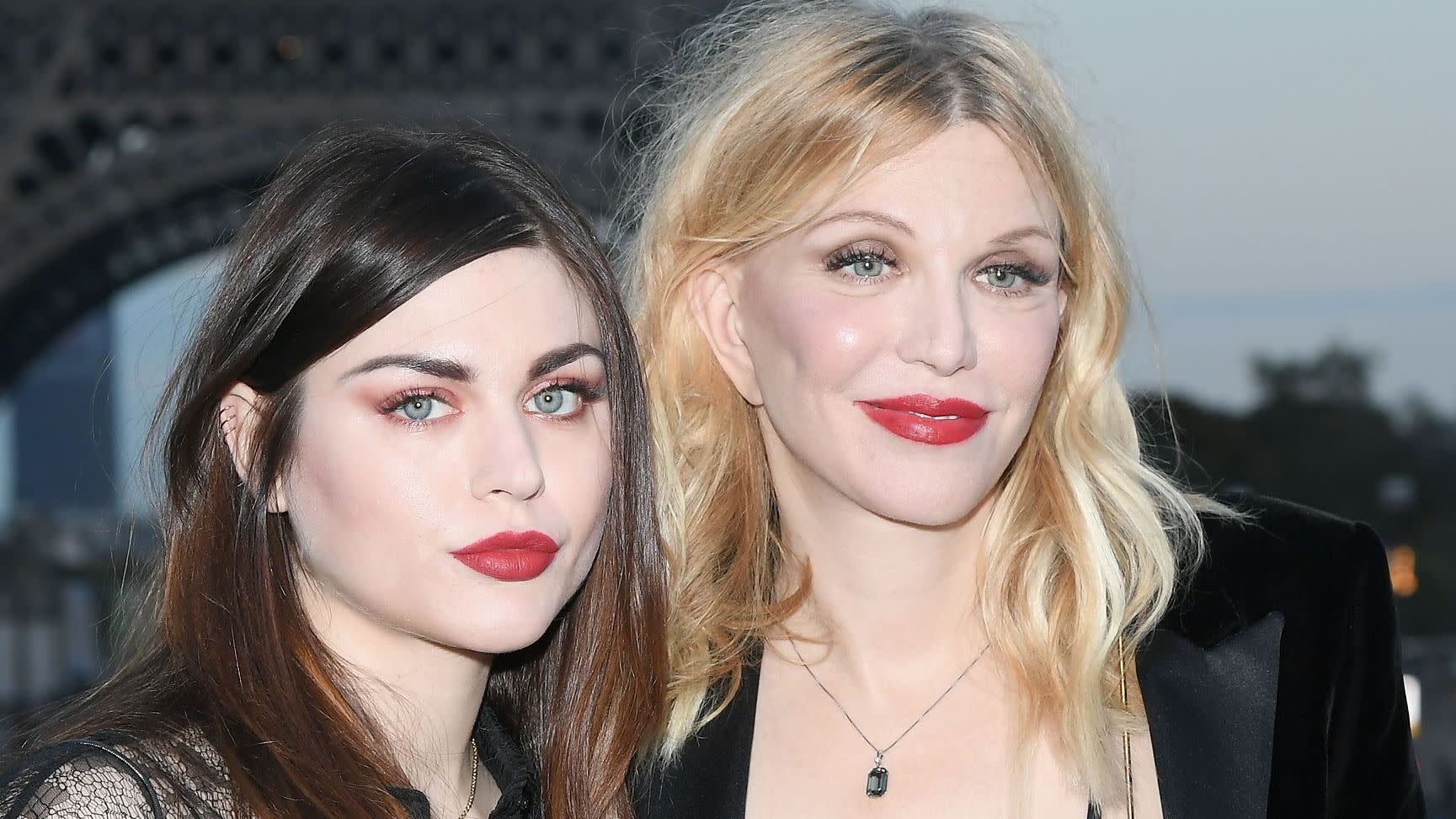 Courtney Love, Frances Bean Cobain and Dave Grohl Headed To Trial in ...