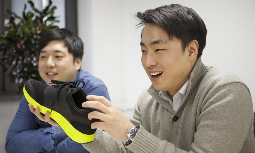Samsung-backed smart shoes will be your personal trainer