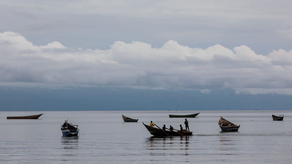 Ugandan boat accident on Lake Albert leaves many dead