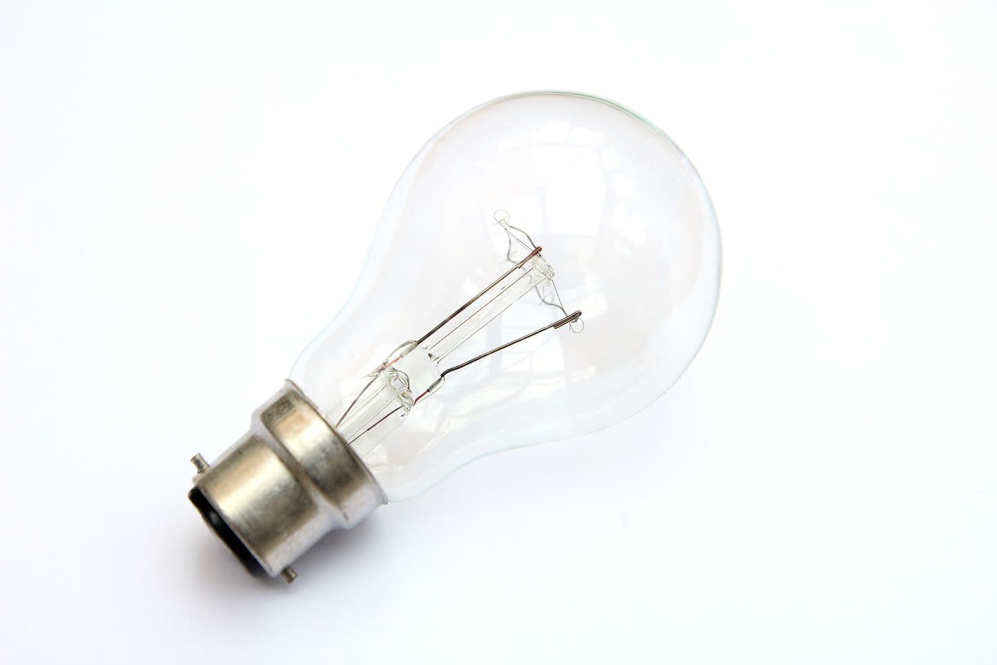 A Smart Buyer’s Guide to Light Bulbs