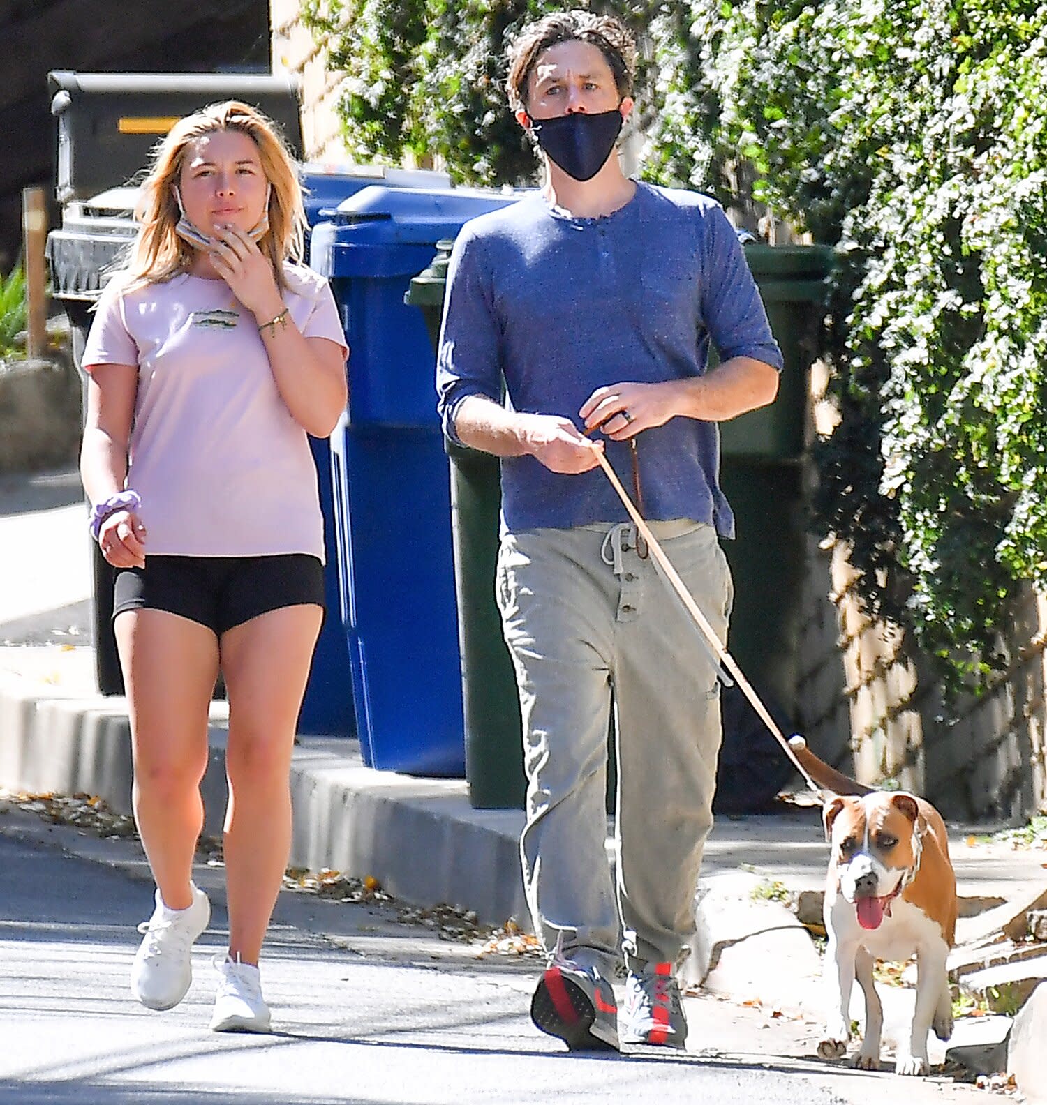 Zach Braff Fuels Marriage Speculation After Wearing Ring on Left Hand ...