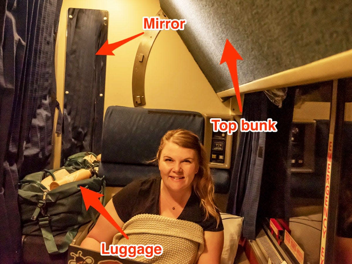 I spent $518 for a 23-square-foot roomette on a 16-hour Amtrak ride. Take a look..