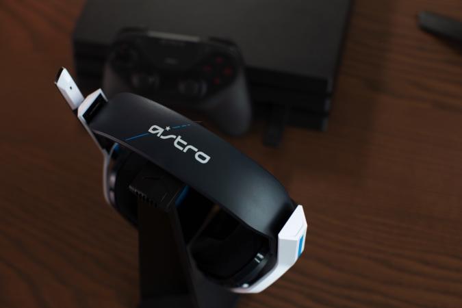 Astro Explains How Its Headsets Will Work With The Ps5 And Xbox Series X Engadget