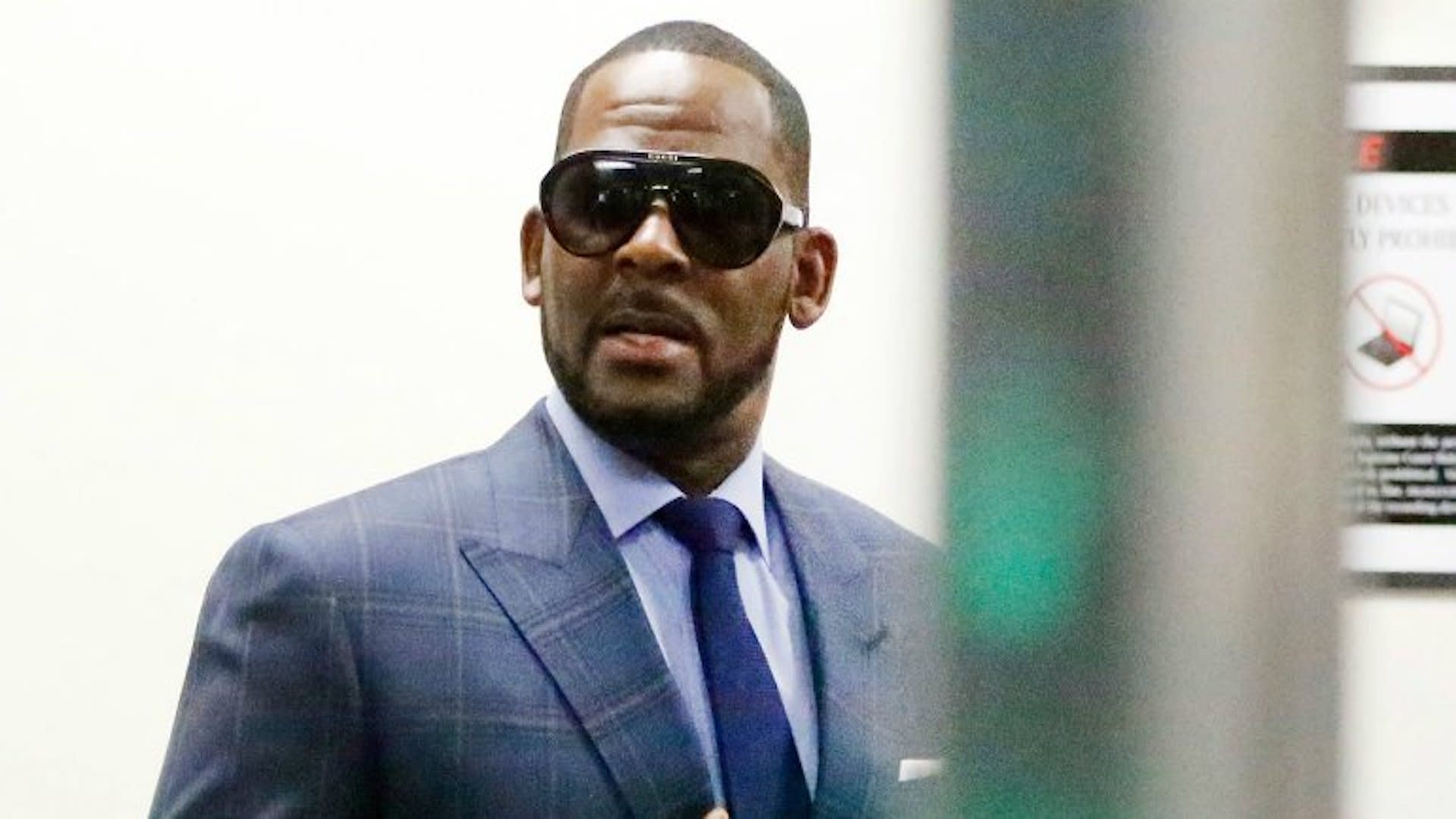 R Kelly Arrested Again In Chicago For Federal Sex Crimes