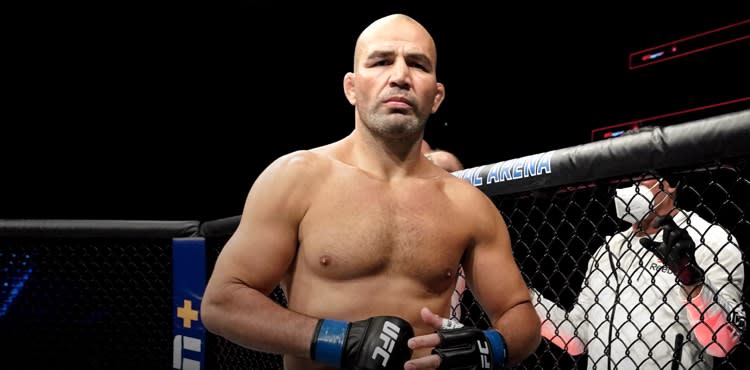 Glover Teixeira was winning heading into final round