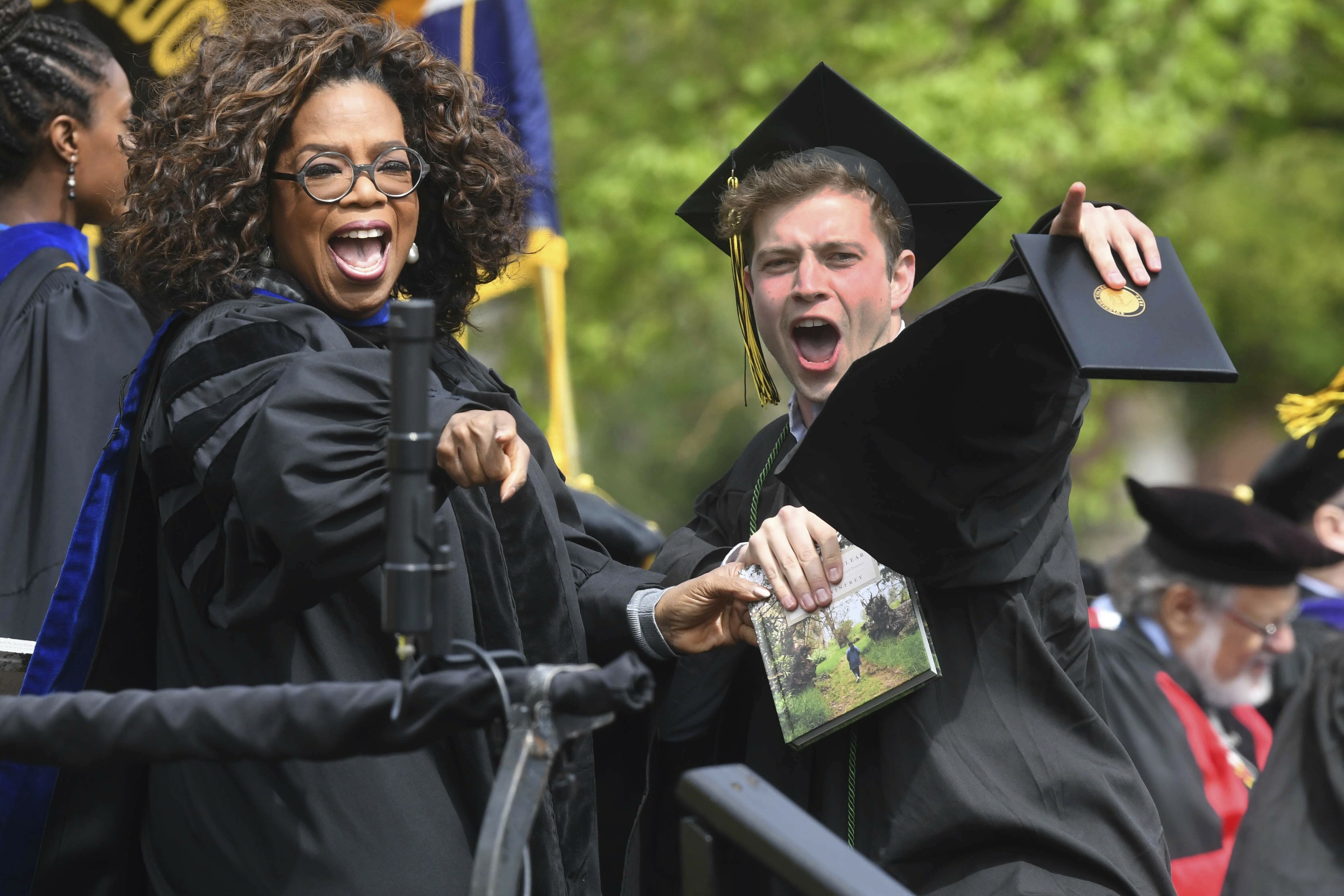 gives speech at commencement