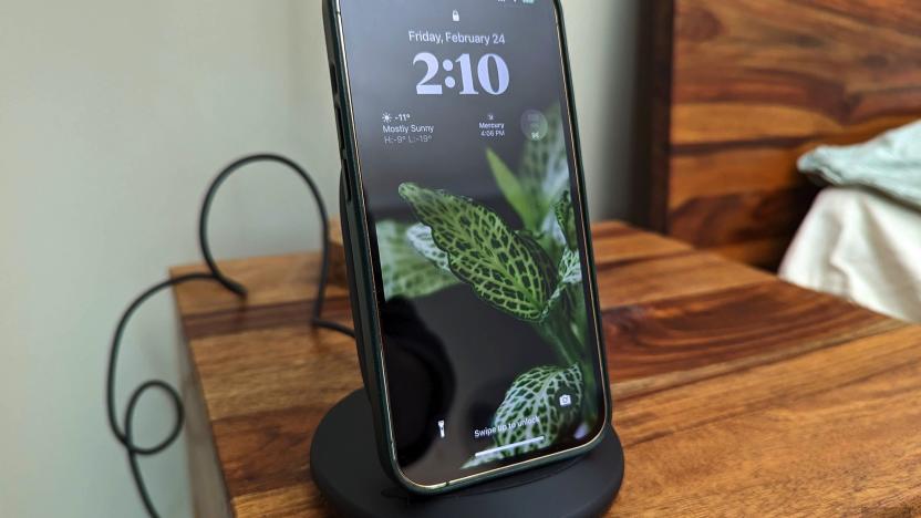 Belkin Boostcharge 15W Wireless Charging Stand