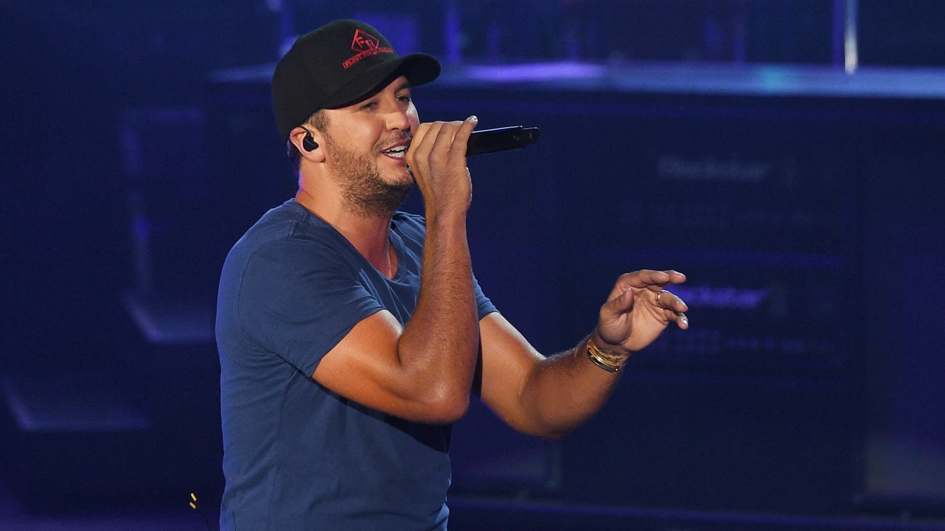 Luke Bryan Is Performing a Free Live Concert Tomorrow — Here's