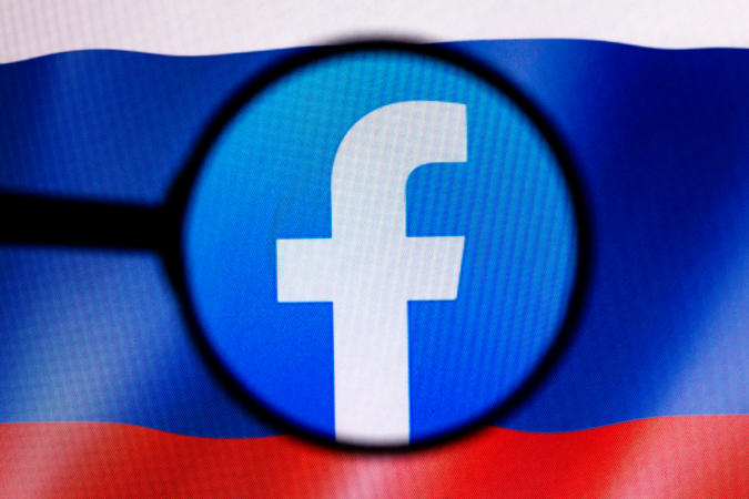 Facebook blocks Russian advertisers from operating adverts globally