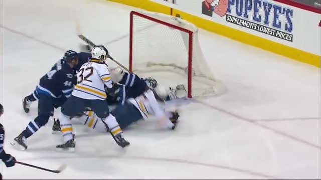 Al Montoya dives back for great save