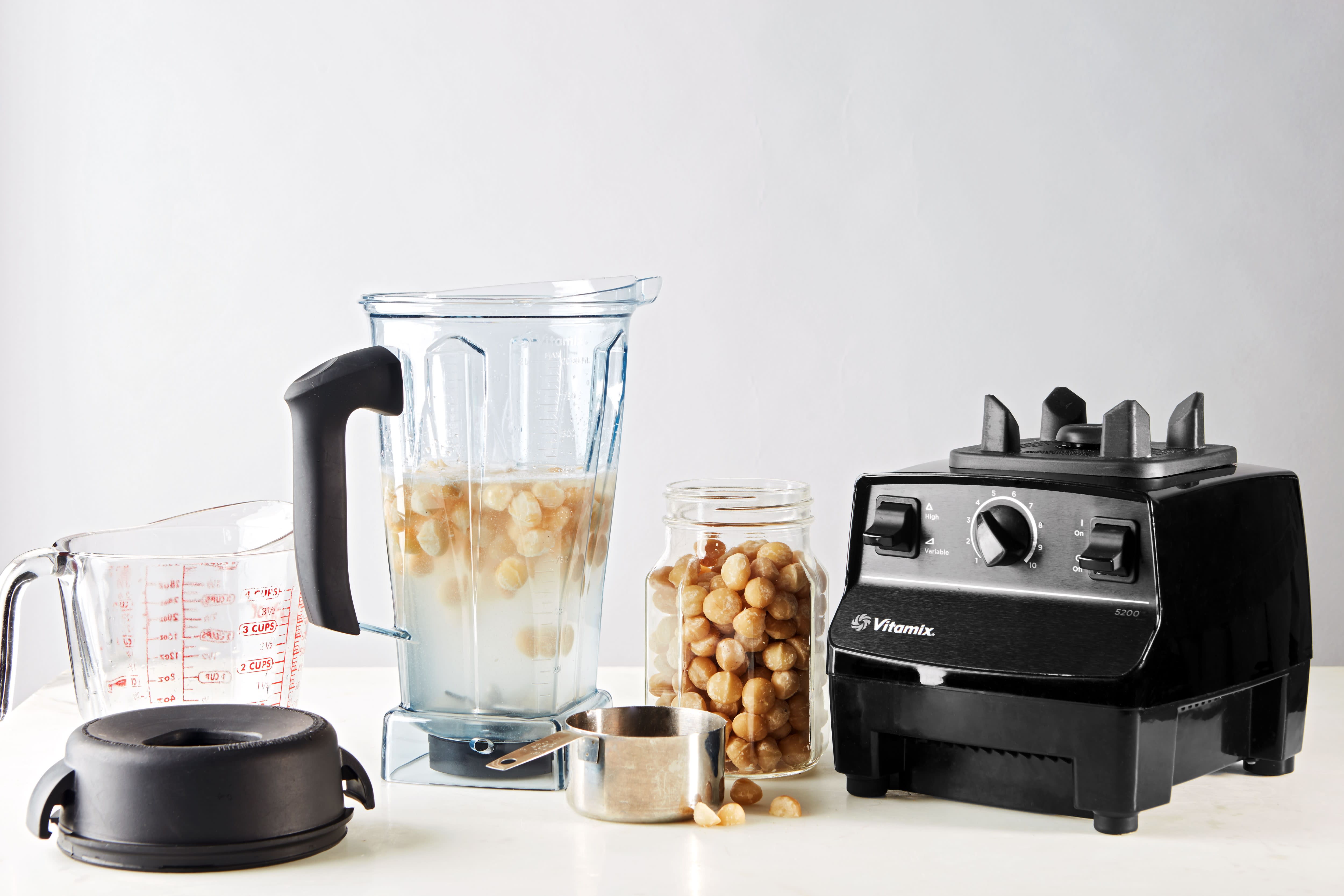 The Vitamix Black Friday 2019 Deal That&#39;s Available Now on Amazon