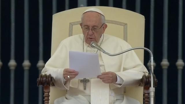 Pope condemns Mogadishu attack