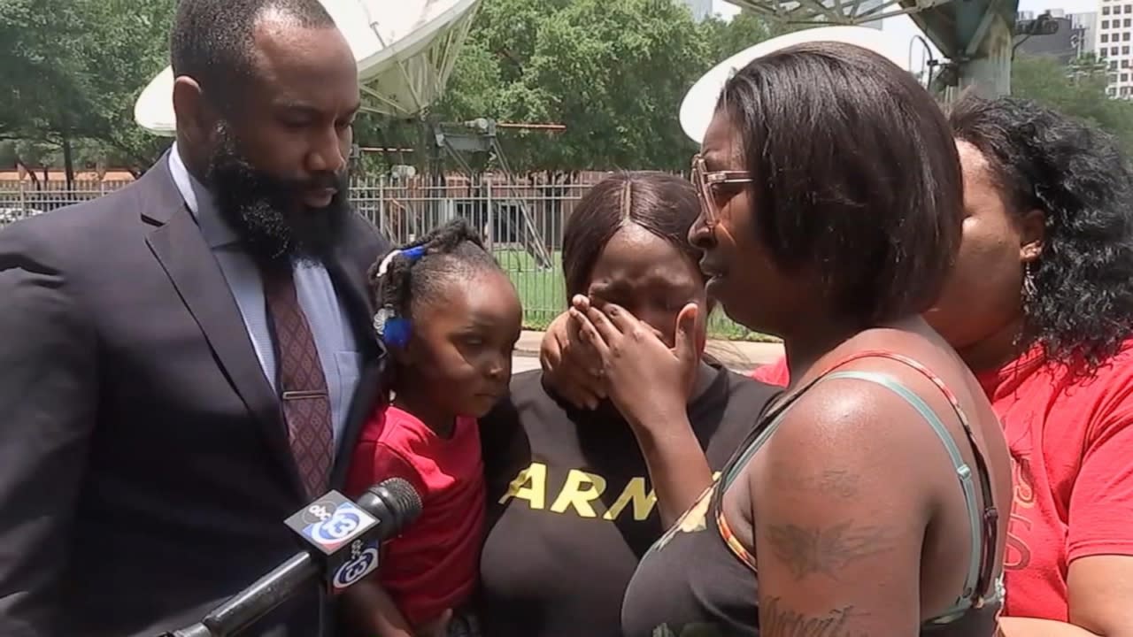 Friends and family of George Floyd speak out about arrest ...