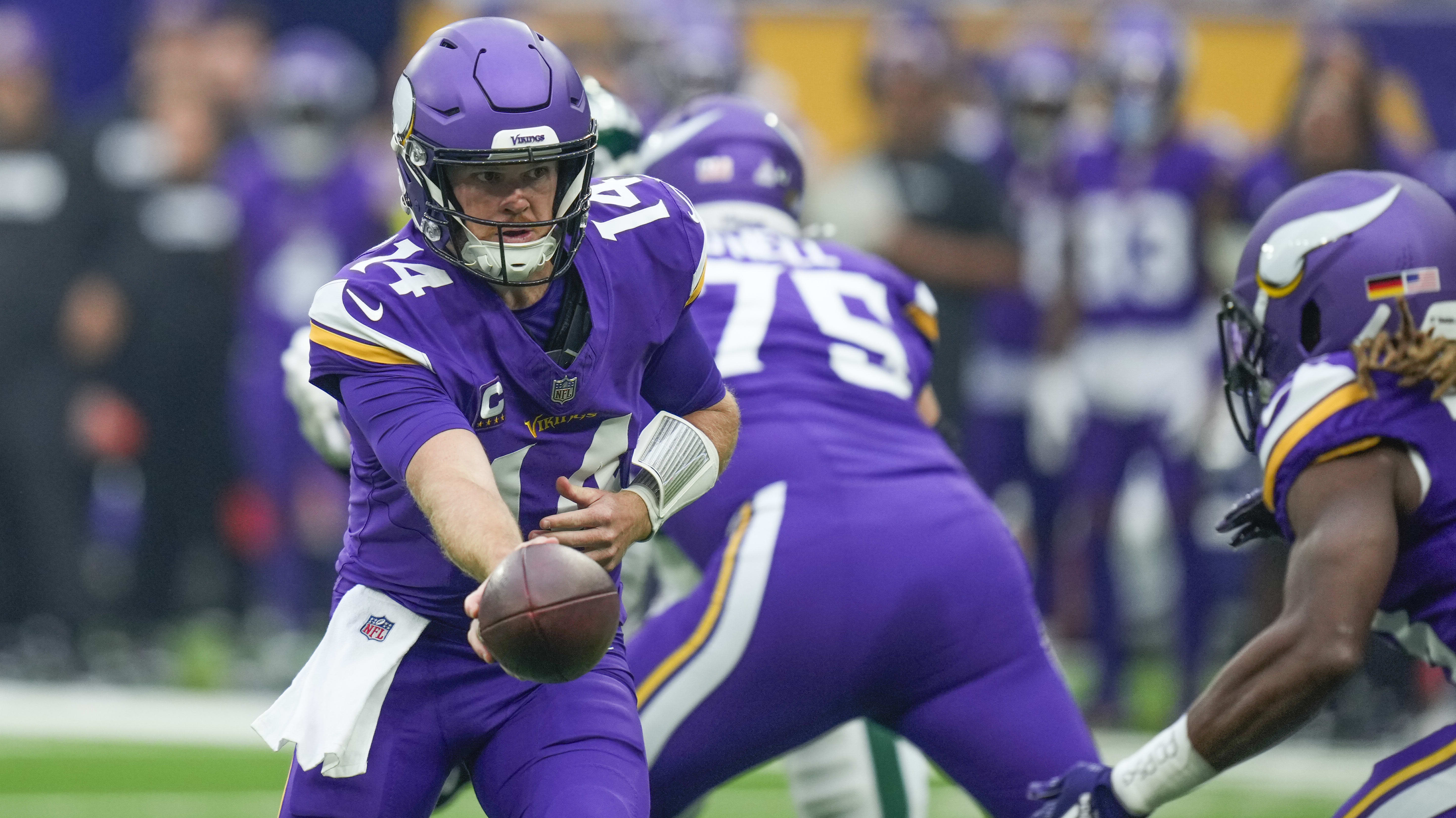 Follow live: Vikings start fast against Jets in London