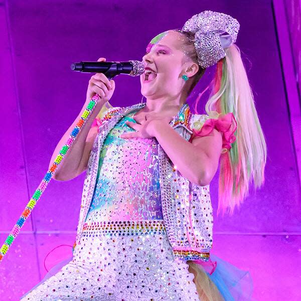 JoJo Siwa reveals he is dating the “perfect” girlfriend who was “super encouraging” on his way out