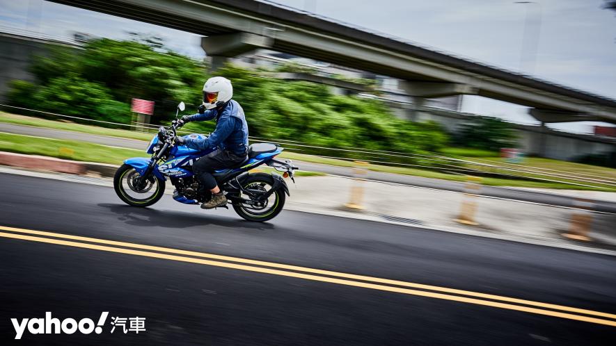 2021 Suzuki Gixxer 250台北都會試駕！輕檔頂級距的休閒派主義！ - 15