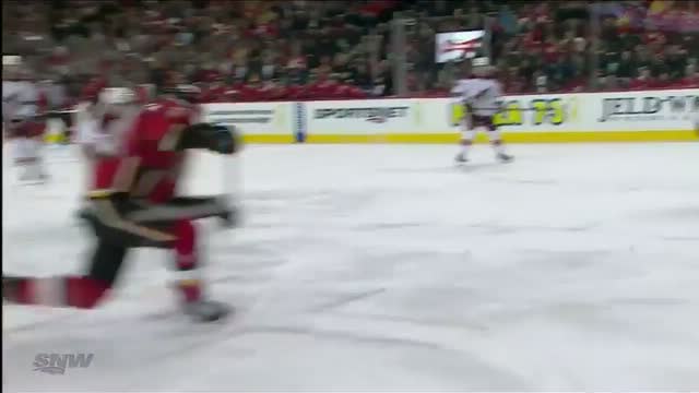 Hudler sets up Backlund for pretty goal