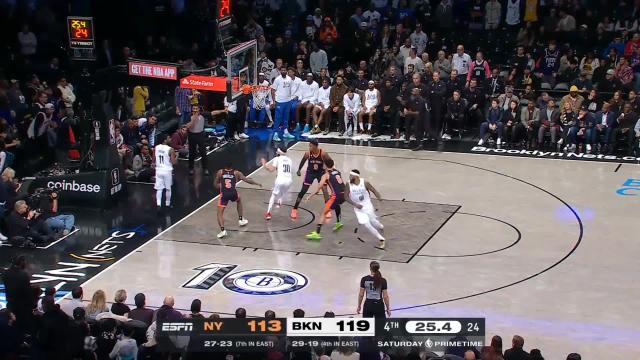 Julius Randle with a dunk vs the Brooklyn Nets