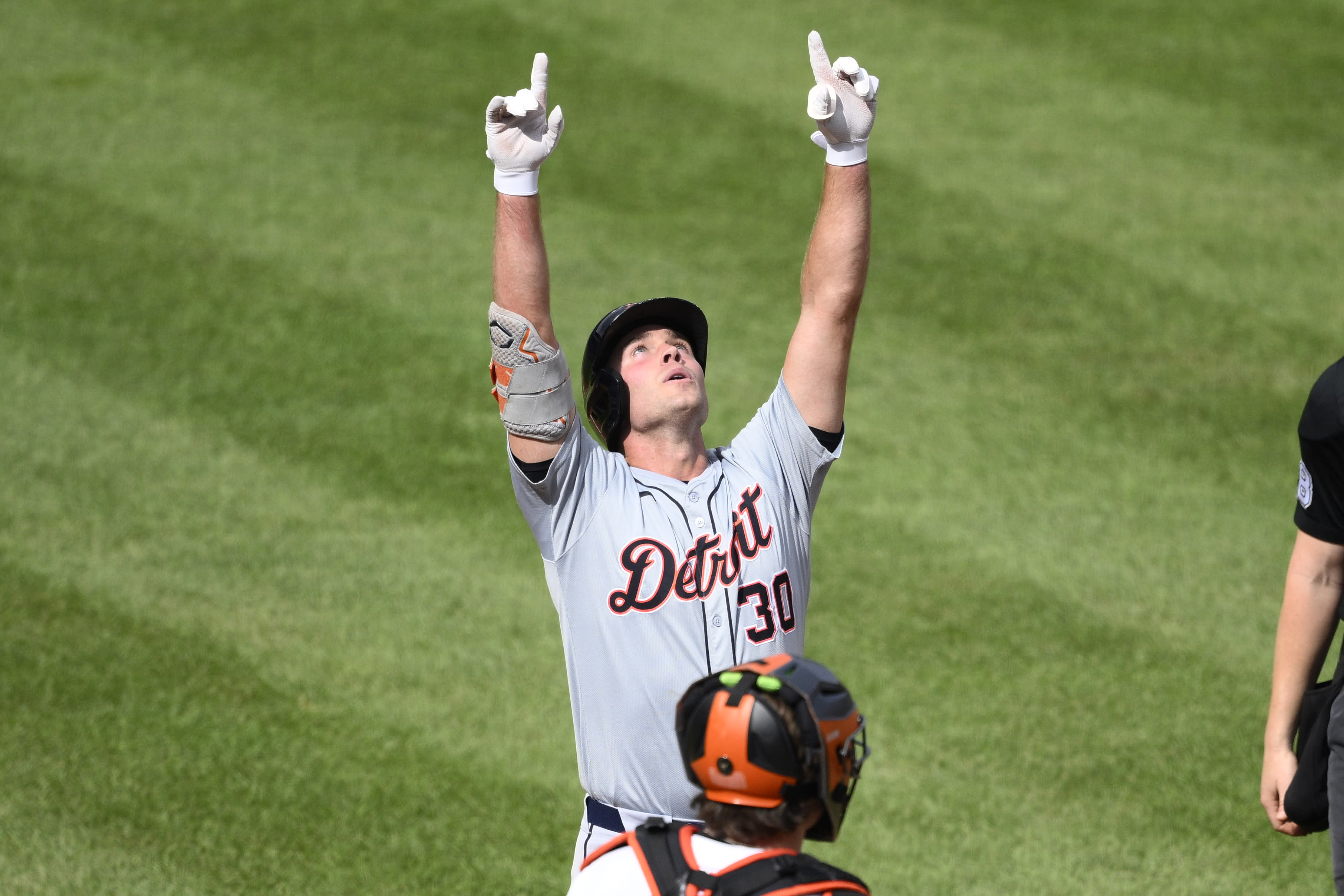 Parker Meadows saves Tigers' 4–3 win with leaping catch, Detroit moves into AL's 2nd wild-card spot