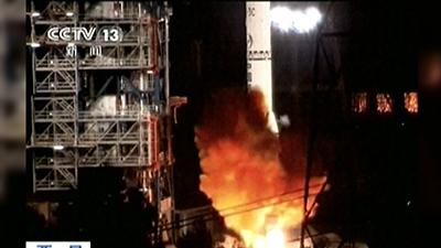 Raw: China Launches Moon Orbiter