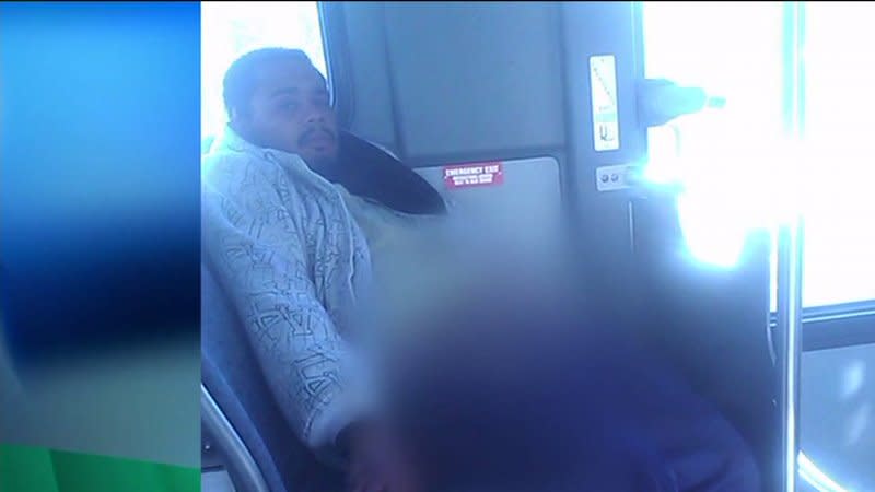 Teen Records Man Exposing Himself On Bus Video 7954