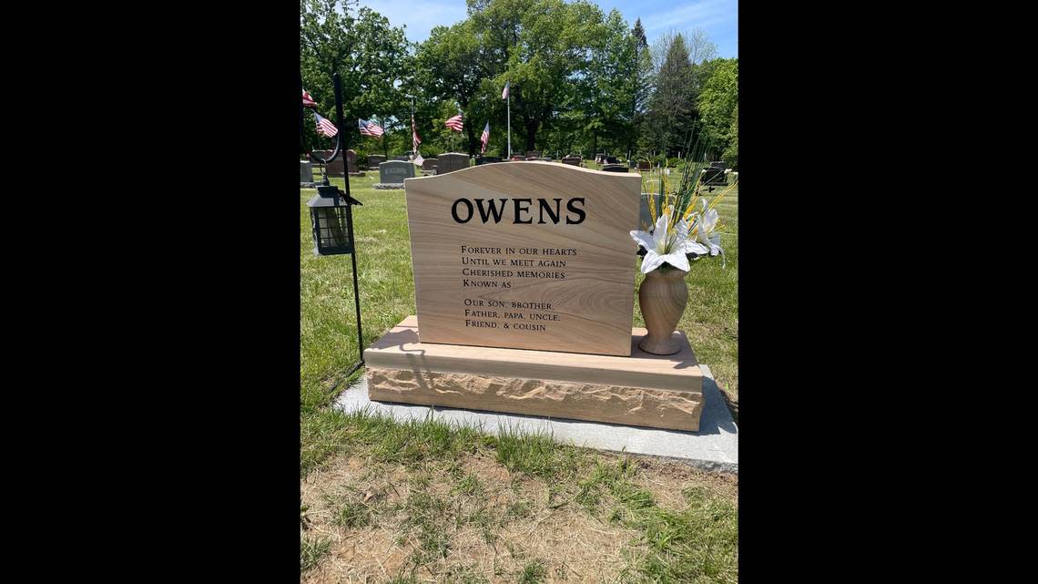 Family hid sassy message on dad’s headstone. It’s causing a stir at Iowa cemeter..
