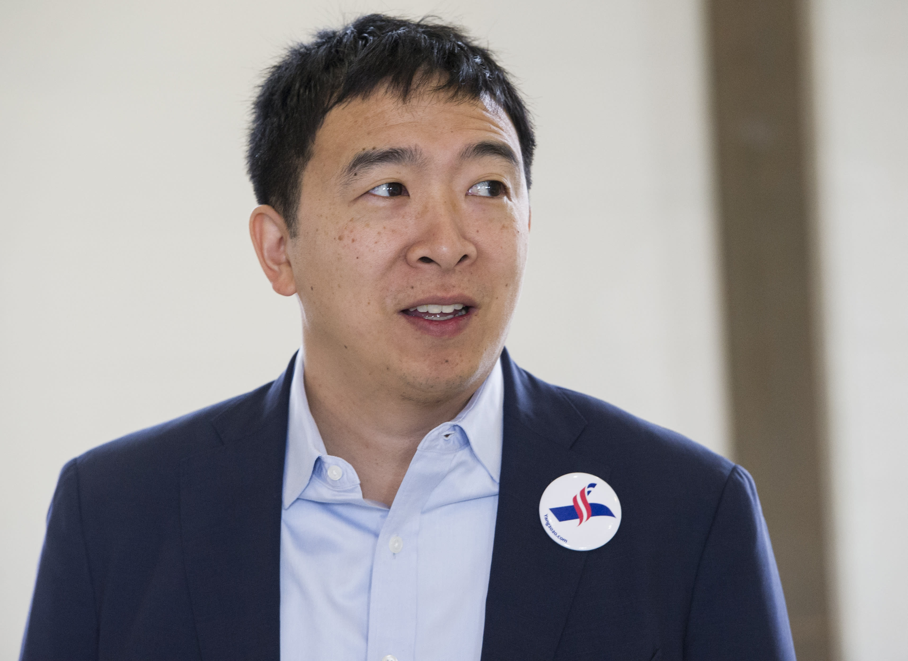 2020 candidate Andrew Yang Donald Trump3427 x 2496