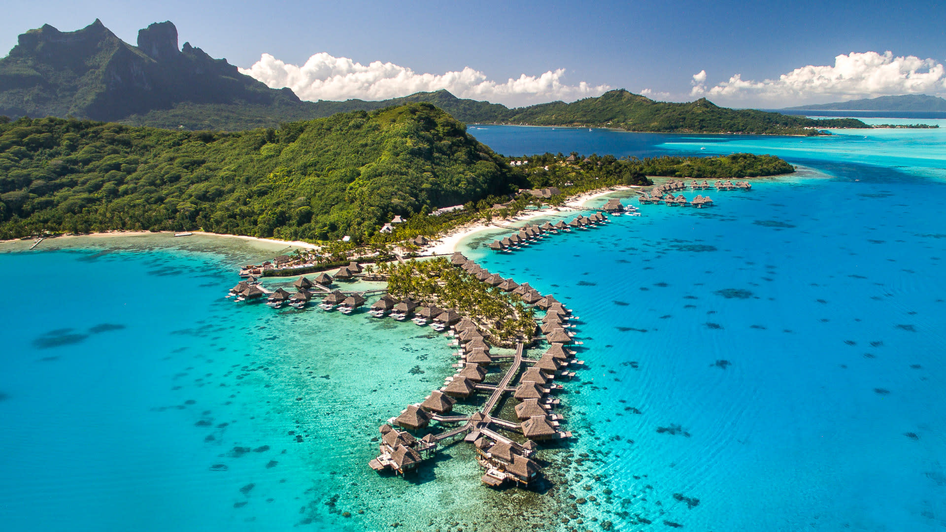 15 Luxurious Vacation Spots Beloved by the Rich and Famous