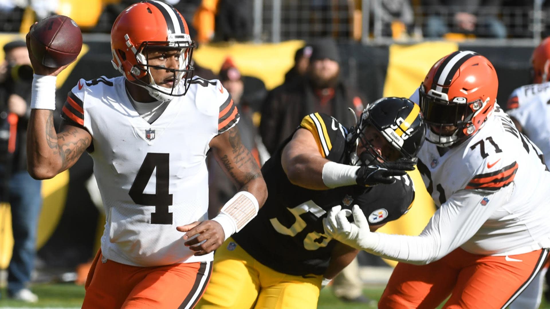 Cleveland Browns offensive lineman Derrick Kelly II (60) stands on