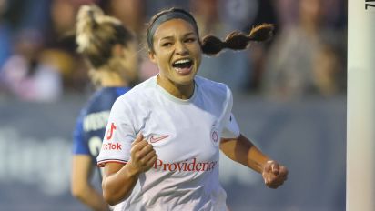 Getty Images - SAN DIEGO, CA - MARCH 26: Sophia Smith #9 of Portland Thorns celebrates her goal during a game between Portland Thorns FC and San Diego Wave FC at Torero Stadium on March 26, 2022 in San Diego, California. (Photo by Jenny Chuang/ISI Photos/Getty Images)