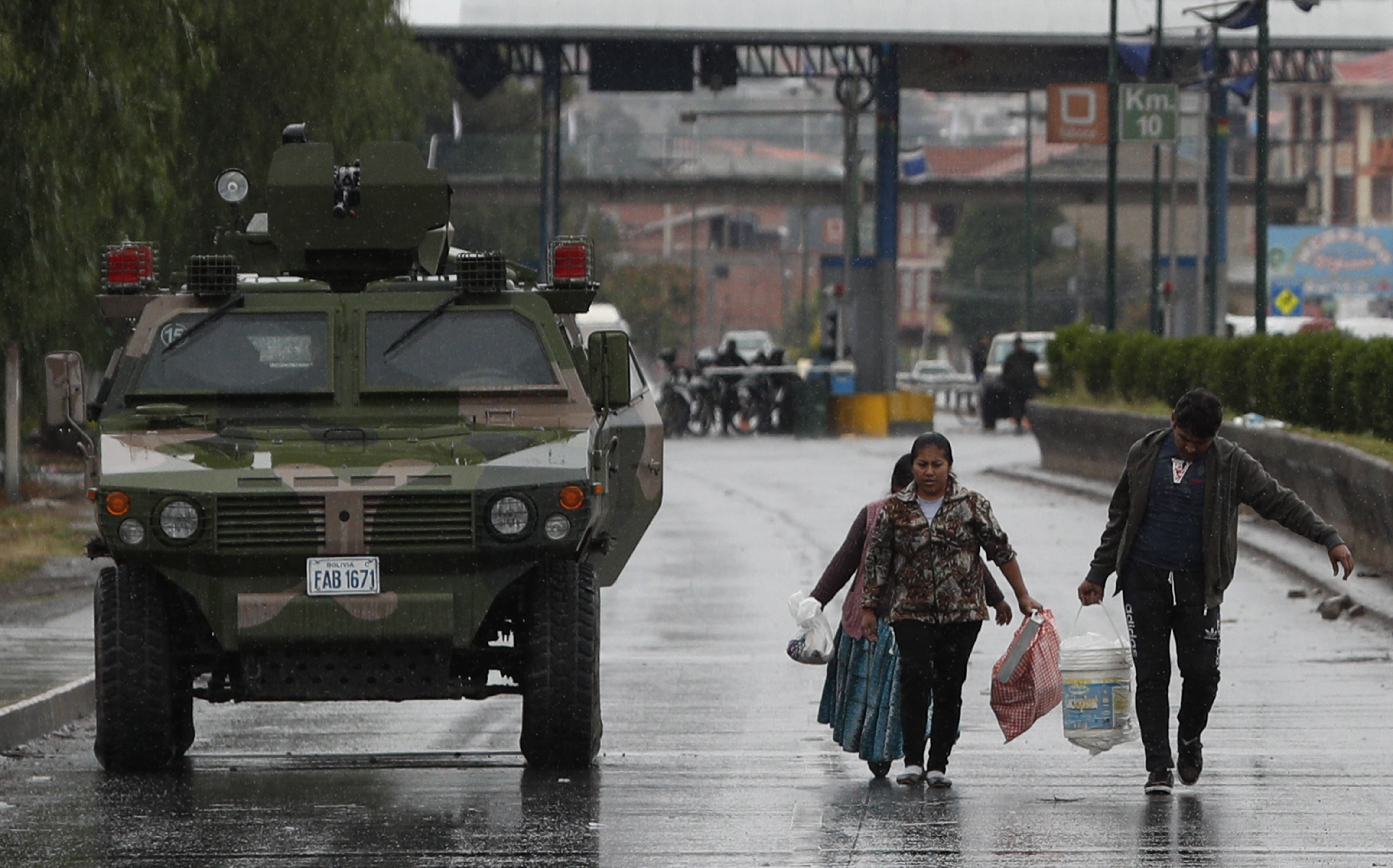 bolivia on strike        
        <figure class=