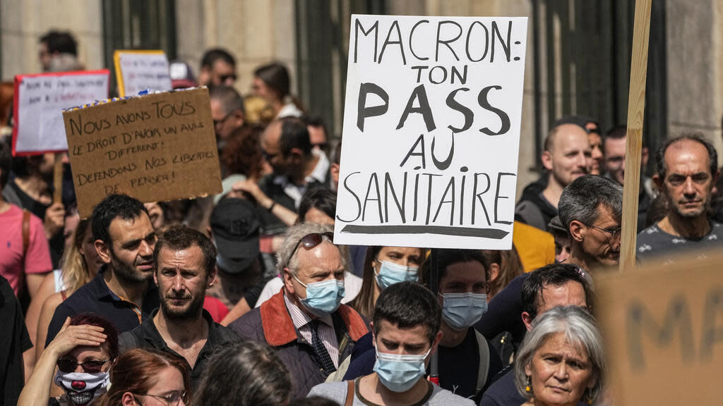 Le Sénat français votera sur la fin des mesures d’urgence de l’ère Covid