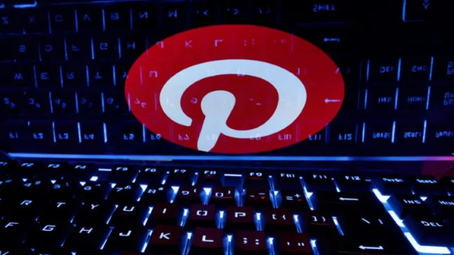 Pinterest forecasts revenue above estimates on robust ad spend