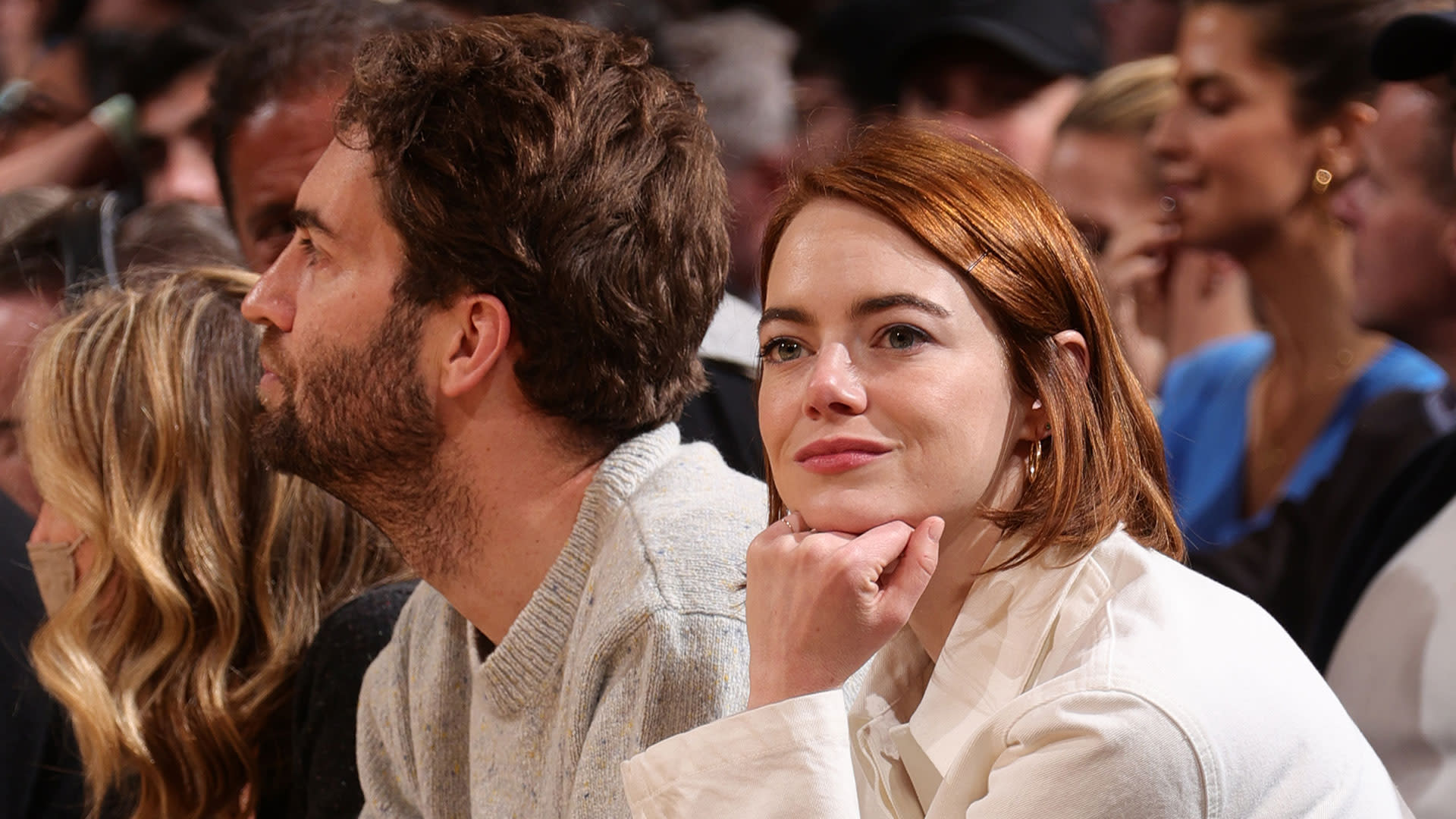 Emma Stone and Dave McCary at Lakers-Knicks NBA Game