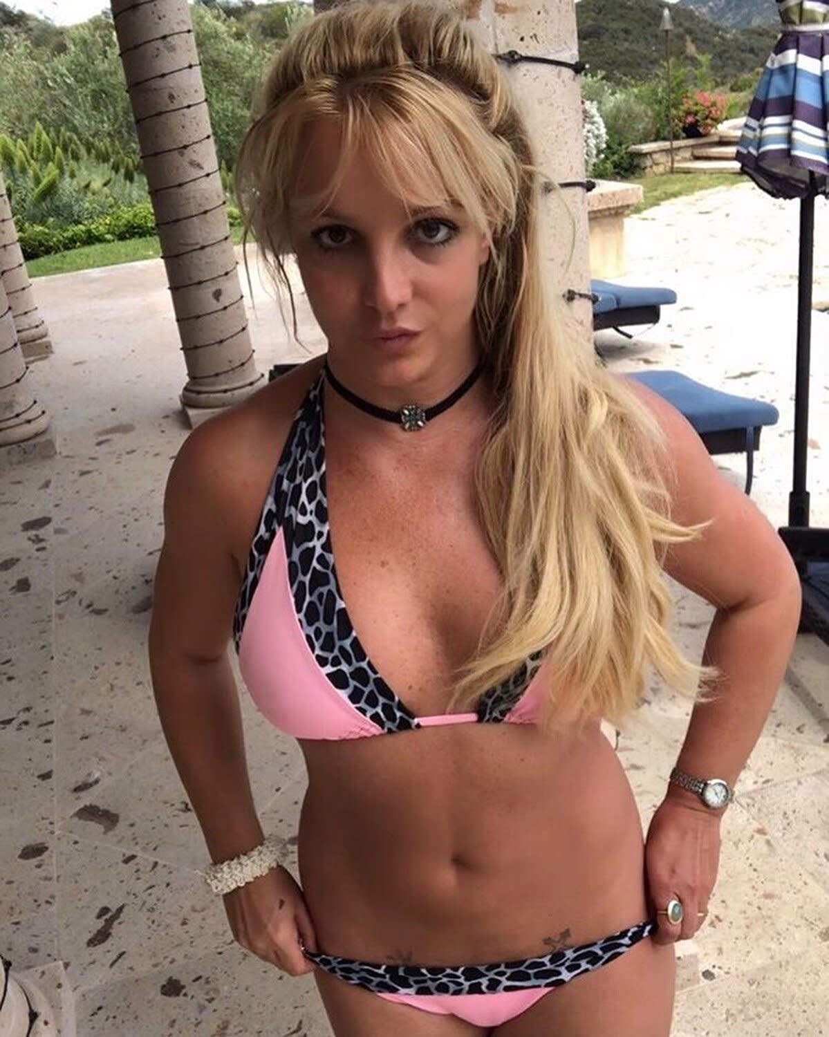 Britney Spears Debuts New Bangs in Sexy Bikini Photo: 'I Did It!'