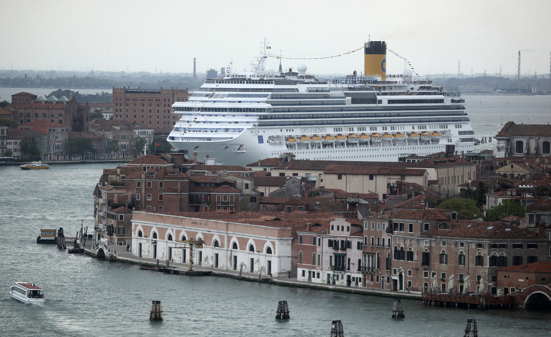 cruise ships banned from venice