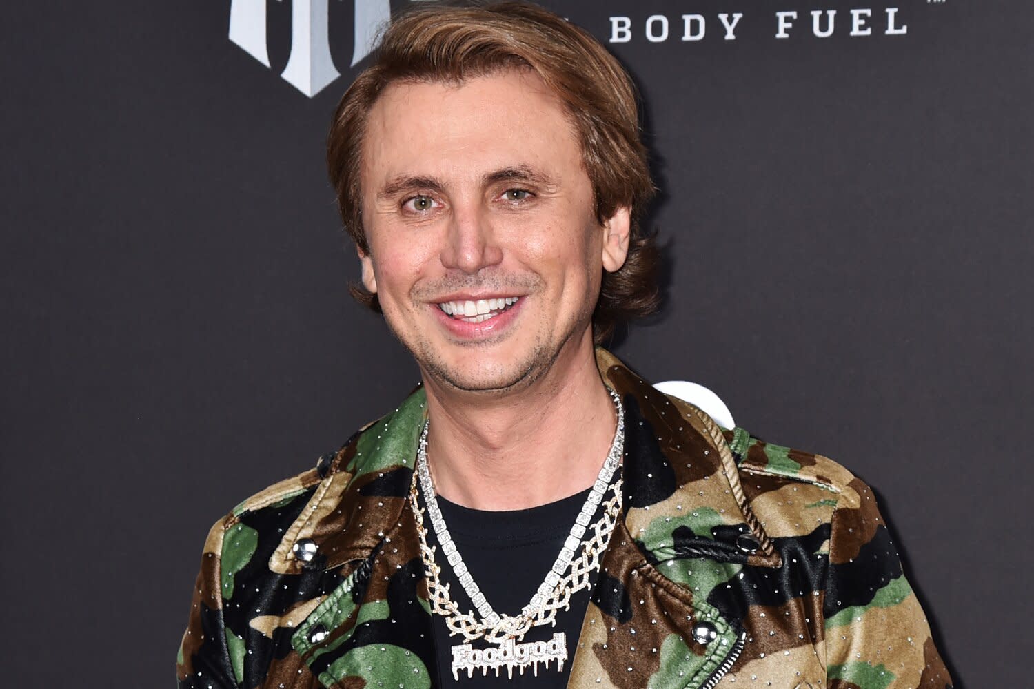 KUWTK 's Kim Kardashian Supports Jonathan Cheban ('Foodgod')...