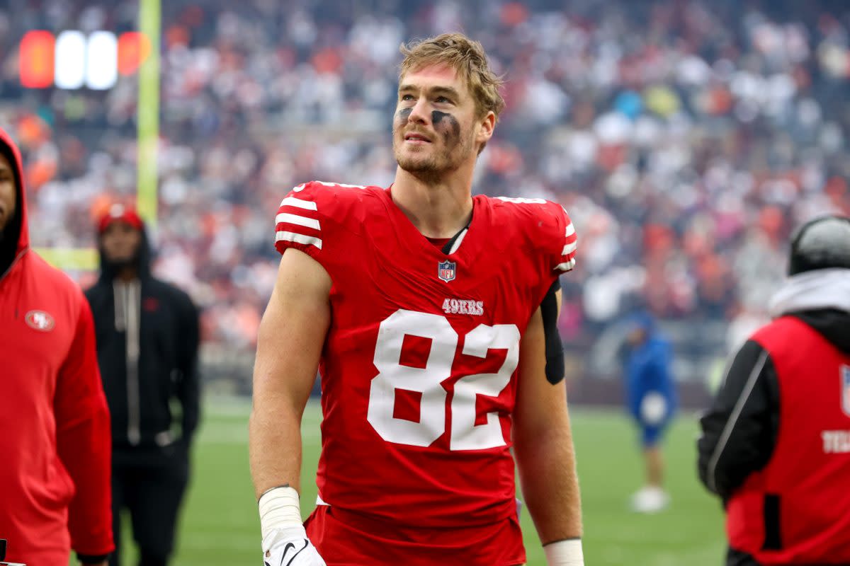 Longtime 49ers tight end Dwelley signs contract with Falcons