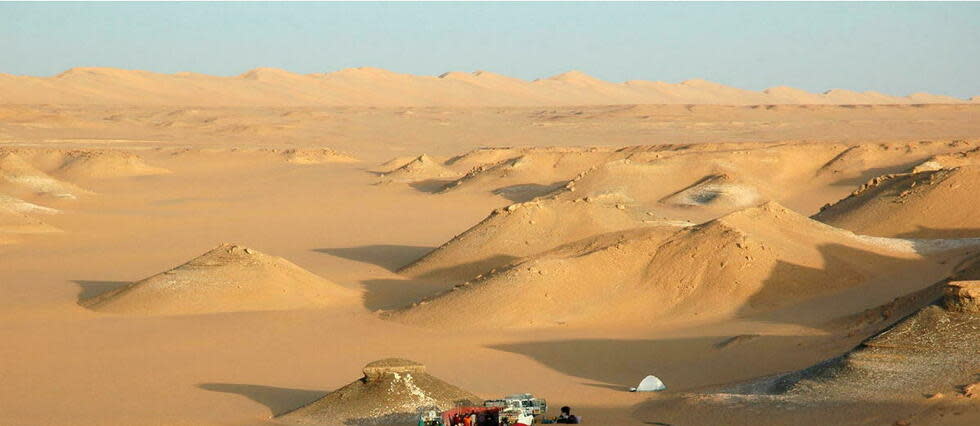 Fragmentos de estrellas caídos en el desierto egipcio