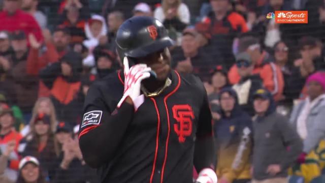 Sandoval singles in likely final Giants at-bat, receives long ovation