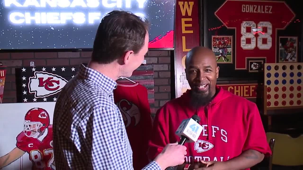 Tech N9ne peforms, kicks off crowd at Chiefs Super Bowl Rally