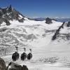 Monte Bianco, una trentina di persone ancora bloccate in funivia