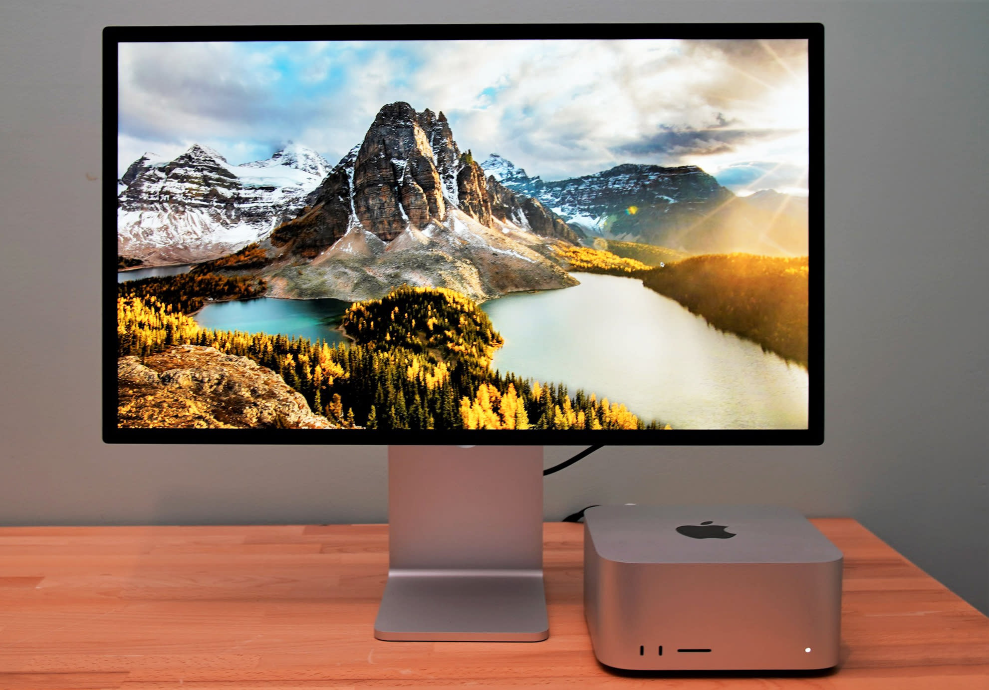 Apple Studio Display review: A gorgeous and versatile high-end monitor