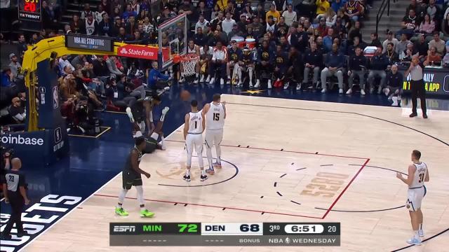 D'Angelo Russell with an assist vs the Denver Nuggets