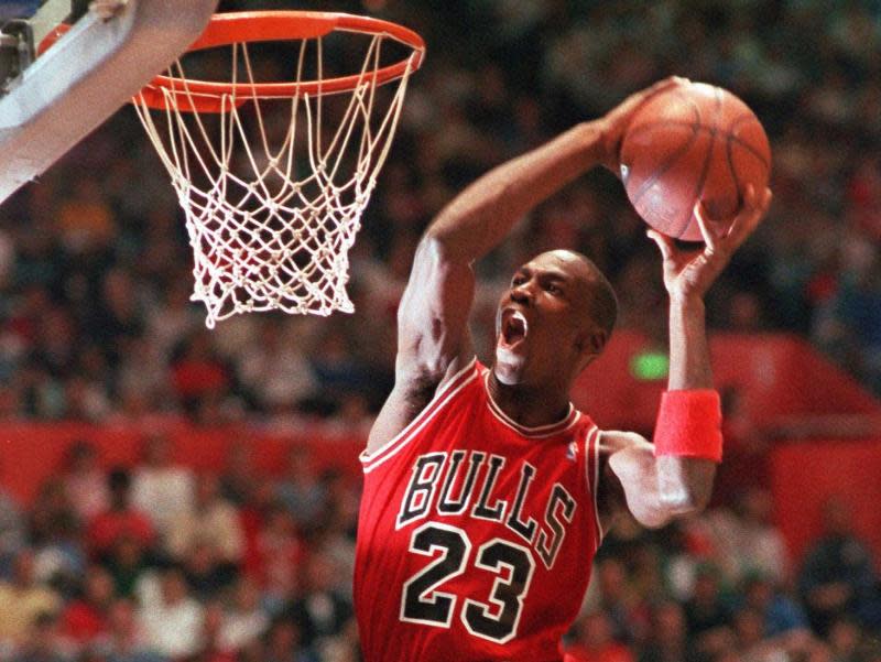 Basketball God One particular details displays Jordan can rating extra details