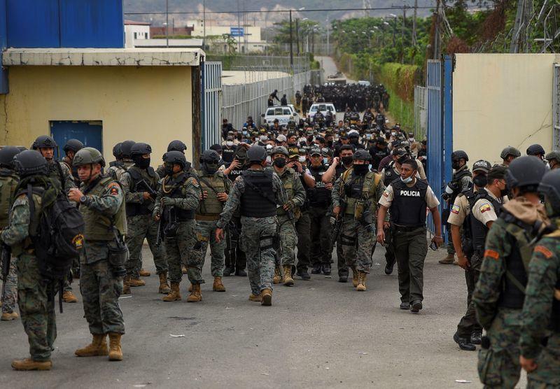 Ecuador police, military enter Guayaquil jail amid violence